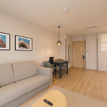 Palau Suites & Apartments Valence Extérieur photo